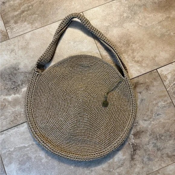 The Sak circle bag. - Picture 3 of 3